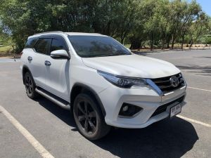 TOYOTA FORTUNER TRD SPORTIVO 4WD